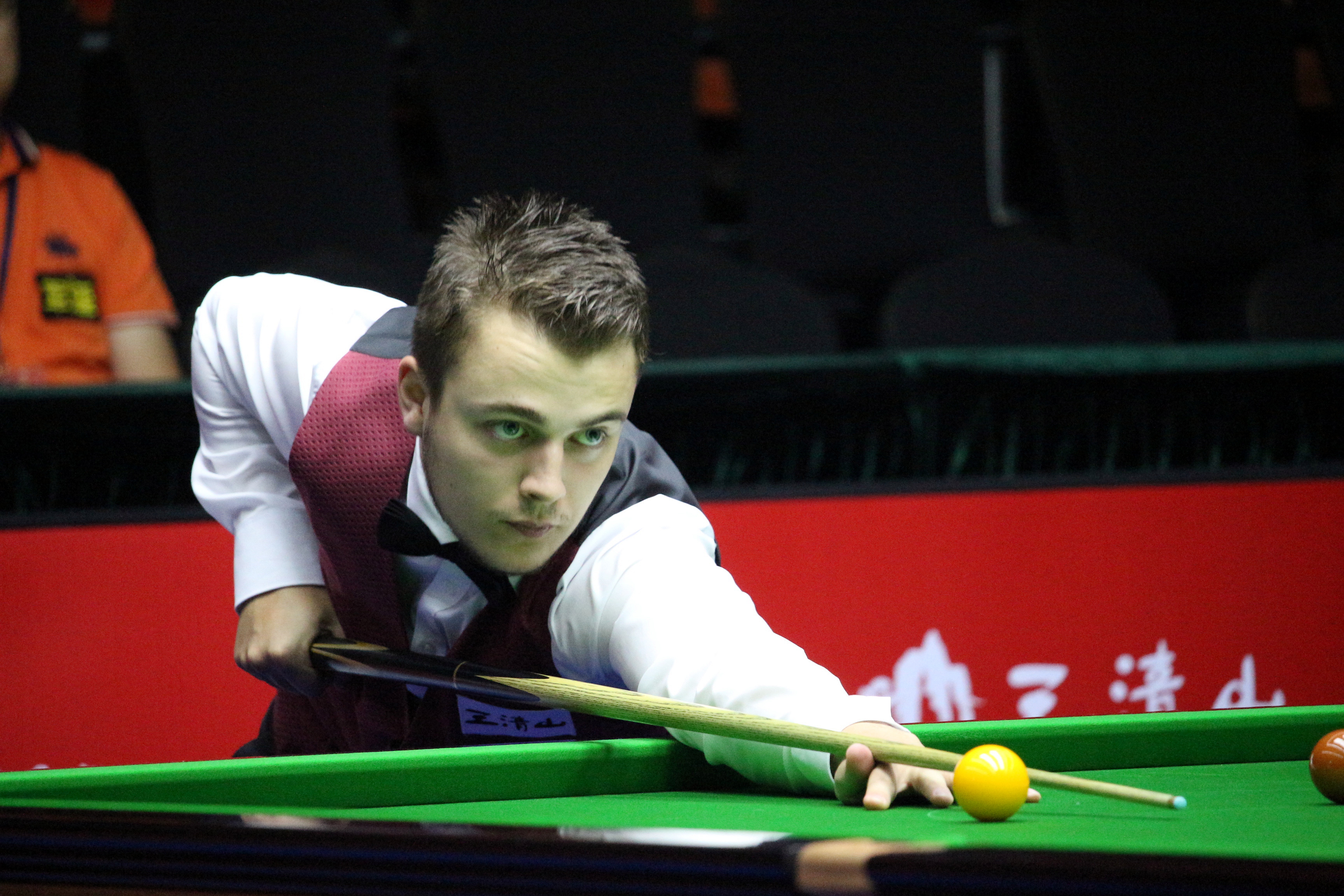 够在半决赛 够在半决赛